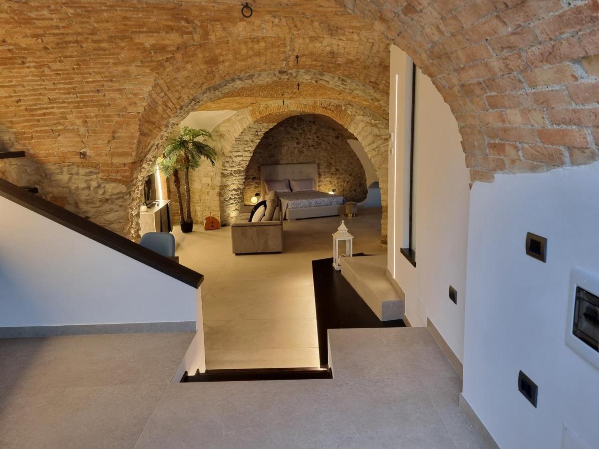 Suite D'Avalos Venosa Extérieur photo