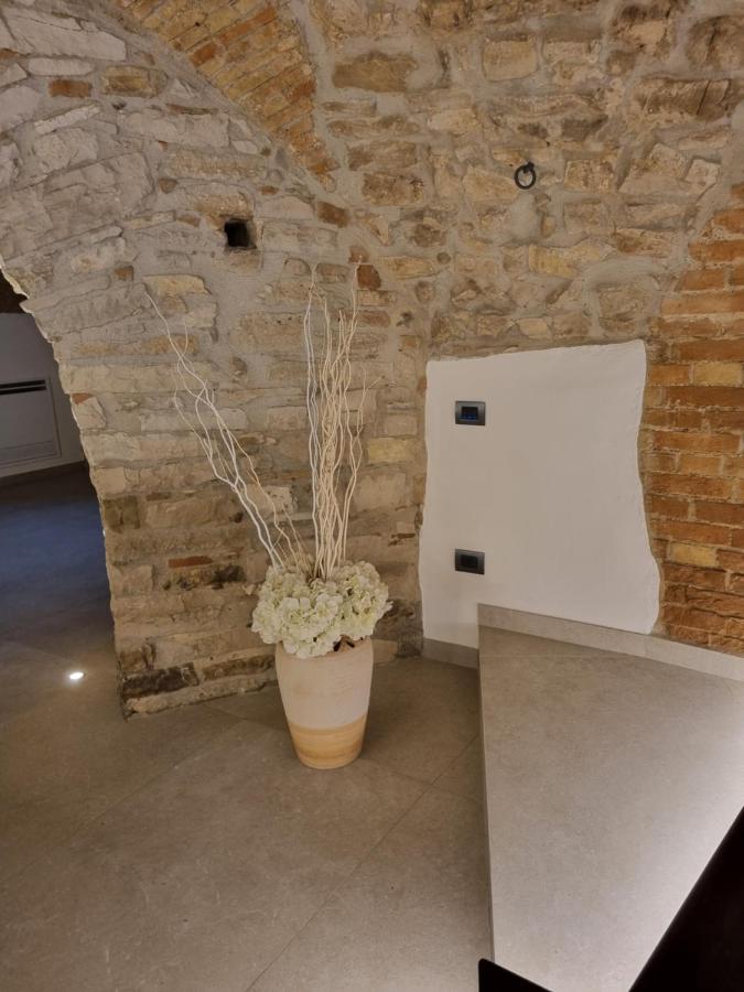Suite D'Avalos Venosa Extérieur photo
